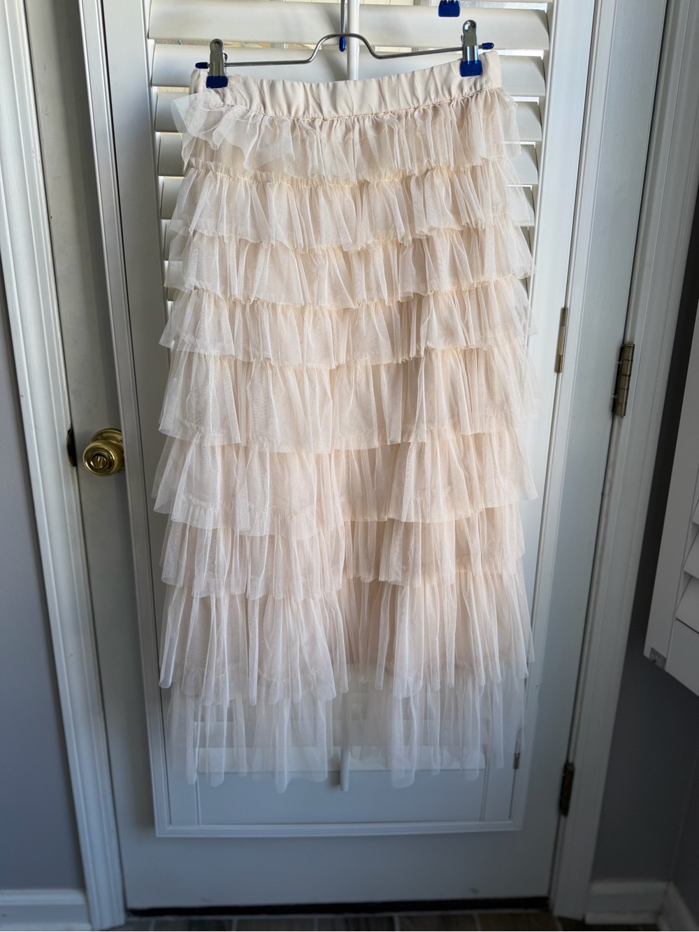 Cupcakes and Cashmere Cream Tiered Tulle Midi Skirt XS